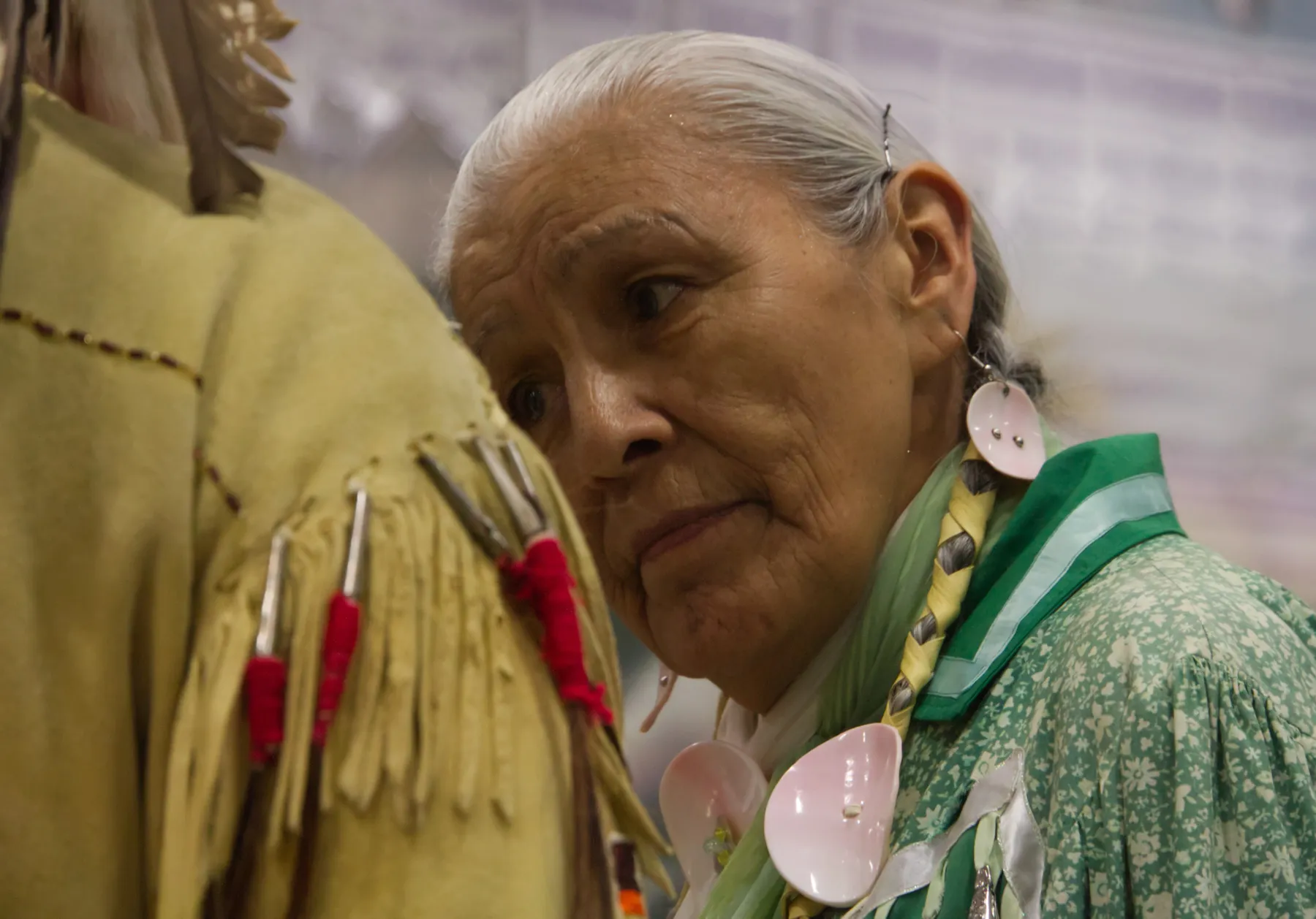 Semiahmoo First Nations and Ear Marriott Secondary School in White Rock, British Columbia, Canada celebrated this powwow from 6 April 2013.